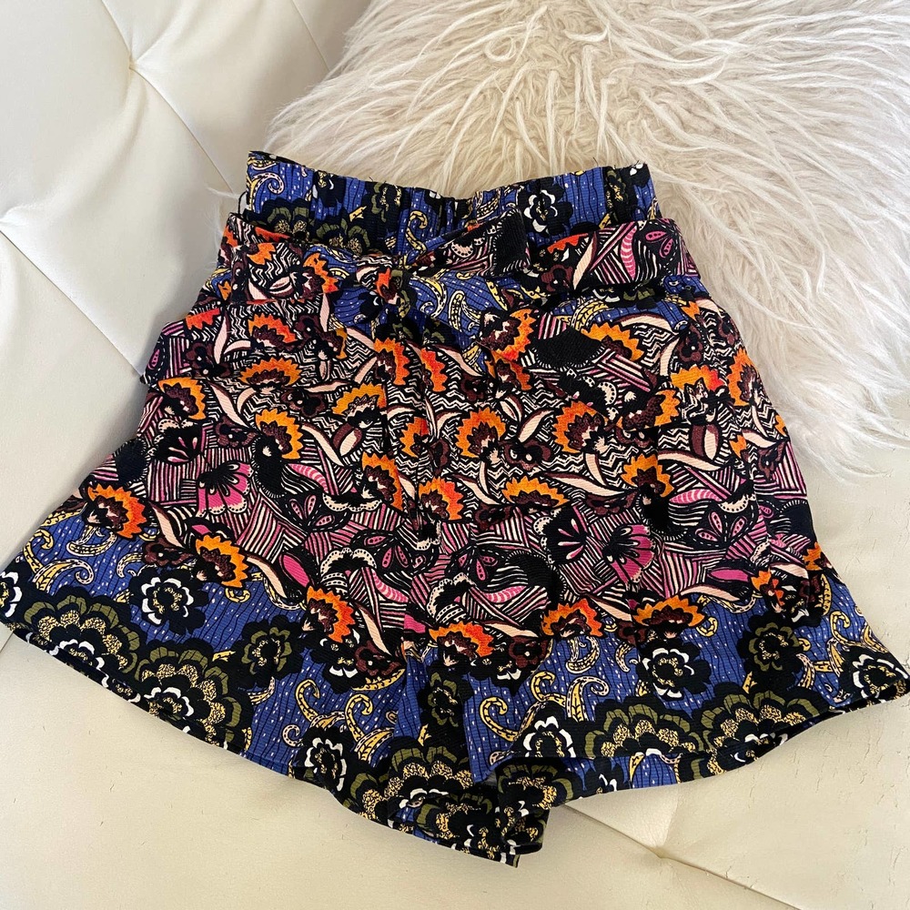 Zara Printed Tie-Waist Shorts